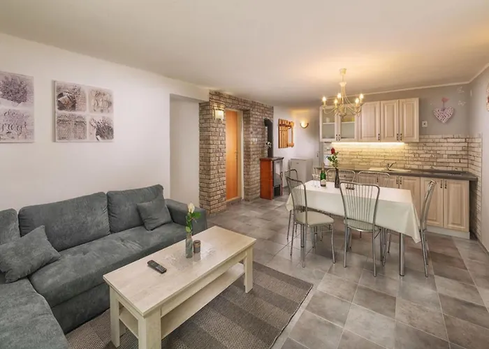 Restart - Arestart Sk Apartman Lipótszentmiklós